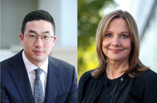 구광모(왼쪽) LG그룹 회장과 메리 바라 GM 회장 겸 최고경영자(CEO). 각 사 제공